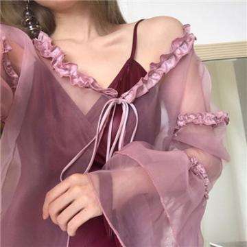 美股芯片股狂飙，ARM涨超15%，中概股大涨，一软件股飙升77%，黄金原油拉升